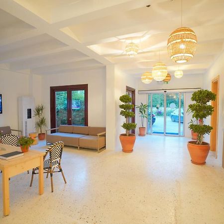 Faros Bodrum Hotel - Special Category ゴルトゥルブク エクステリア 写真