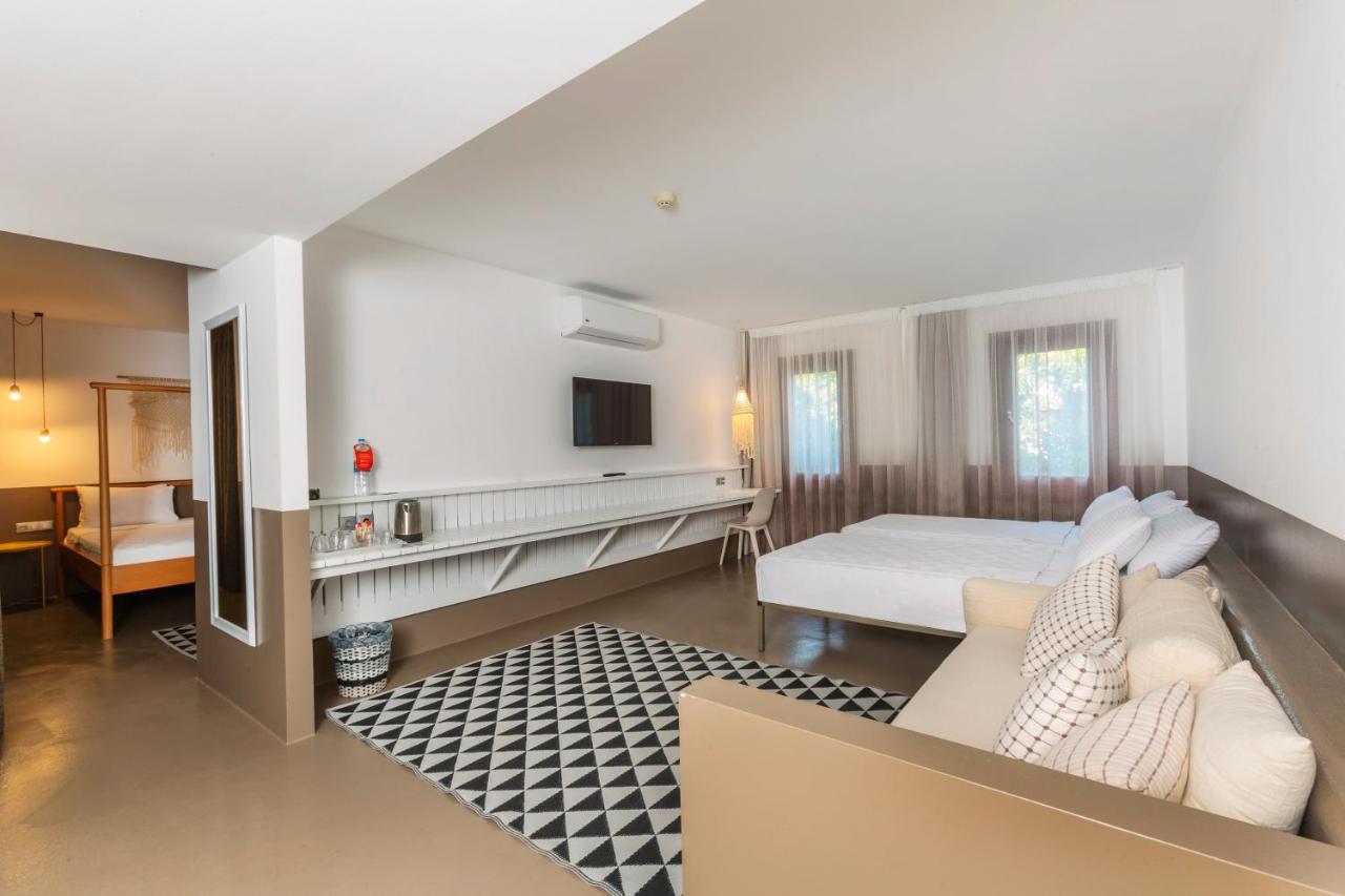Faros Bodrum Hotel - Special Category ゴルトゥルブク エクステリア 写真