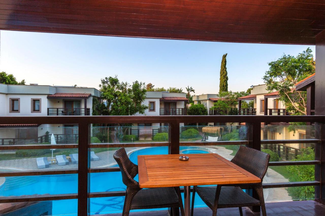 Faros Bodrum Hotel - Special Category ゴルトゥルブク エクステリア 写真